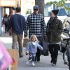 La chanteuse Pink s'est offert une journée détente avec son mari Carey Hart et leur fille Willow, le 4 janvier 2015 à Los Angeles.