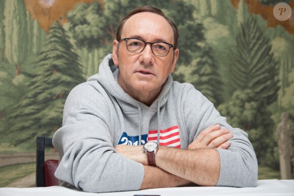 Kevin Spacey fait la pormotion de "House of Cards" à New York le 6 décembre 2014.