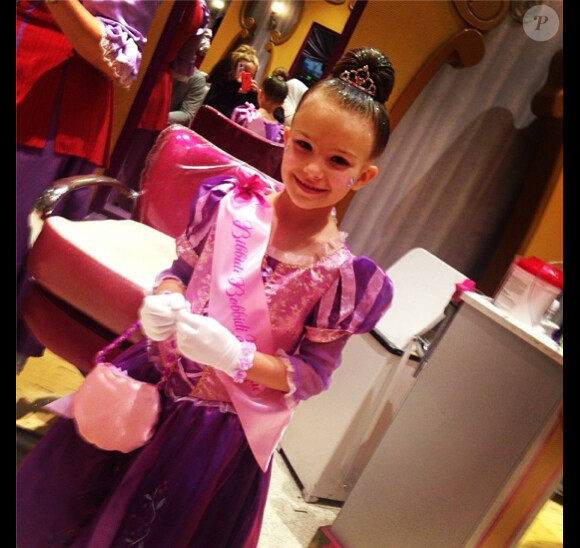 Maddie, la petite fille de Jamie Lynn Spears, déguisée en princesse Disney, à Disney World en Floride, le vendredi 14 août 2014.