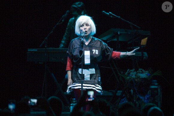 Debbie Harry (Blondie) en concert à Glasgow, le 27 août 2014.