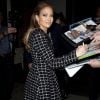 Jennifer Lopez (qui a changé de manteau) arrive sur le plateau de l'émission "The Daily Show with Jon Stewart" à New York, le 20 janvier dernier