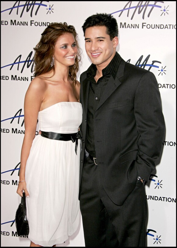 Mario Lopez et Heidi Mueller lors de la soirée de gala "Alfred Mann Foundation Innovation & Inspiration" à Beverly Hills, le 9 septembre 2006