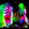 Les chanteuses Charli XCX et Rita Ora dans leur clip Doing it