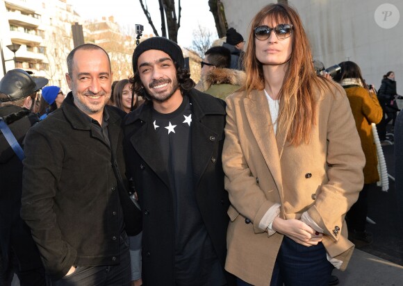 Sadin Nagro, Saif Mehdi et Caroline de Maigret au défilé de mode hommes Dior collection prêt-à-porter Automne Hiver 2015/2016 au Tennis Club de Paris le 24 janvier 2015.