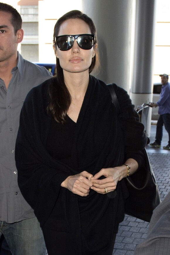 Angelina Jolie au LAX de Los Angeles, le 27 janvier 2015.