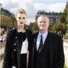 Francis Huster et Gaia Weiss lors du défilé Christian Dior à Paris le 28 septembre 2012