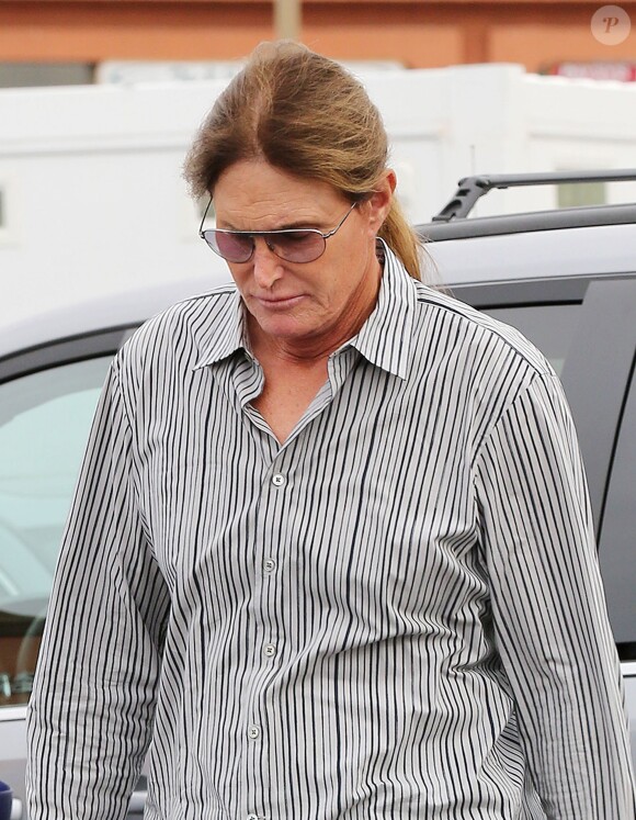 Bruce Jenner à la sortie de Jerry's Deli à Los Angeles, le 1er décembre 2014