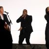 Rihanna, Paul McCartney et Kanye West interprètent "FourFiveSeconds" lors des 57e Grammy Awards au Staples Center. Los Angeles, le 8 février 2015.