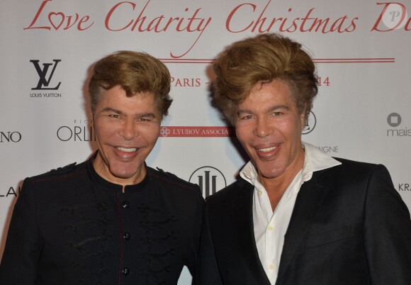 Grichka et Igor (Bogdanov - Photocall du dîner de gala "Love Charity Christmas Dinner" organisé par l'association "Lyubov" au profit des enfants de Donetsk à la Maison Blanche à Paris, le 10 décembre 2014.