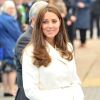 Kate Middleton, duchesse de Cambridge, enceinte de 7 mois, était le 12 février 2015 à Portsmouth pour soutenir la campagne de Sir Ben Ainslie pour la 35e Coupe de l'America (2017) ainsi que le 1851 Trust, association qui vise à attirer les jeunes vers la pratique de la voile.