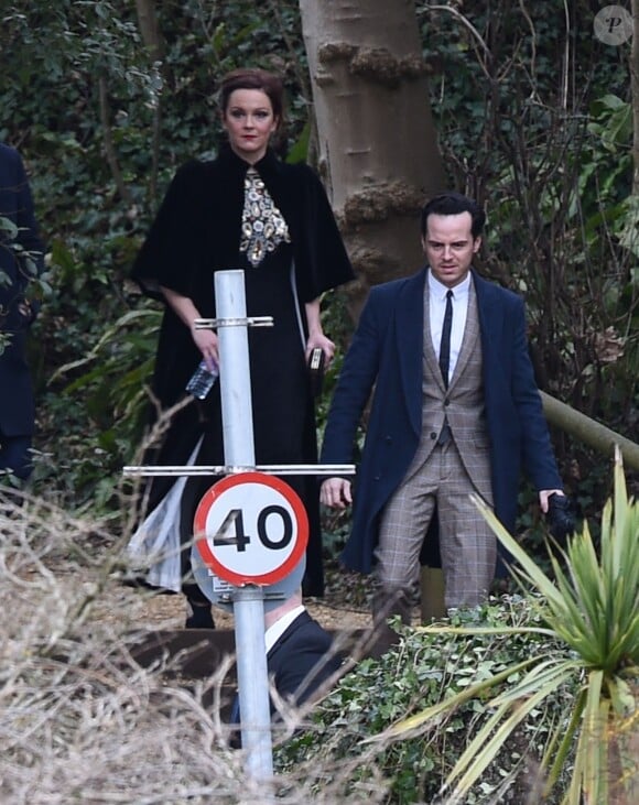 Tobias Menzies et Andrew Scott - Arrivée des invités au mariage de Benedict Cumberbatch et Sophie Hunter en l'église St. Peter and St. Paul à Mottistone sur l'île de Wight, le 14 février 2015.