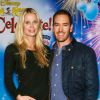 Mark-Paul Gosselaar avec sa femme Catriona McGinn à la soirée "Disney on Ice Let's Celebrate!" à Los Angeles, le 11 décembre 2014