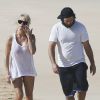Pamela Anderson et son mari Rick Salomon passent une journée sur une plage à Hawaii Le 27 décembre 2014 