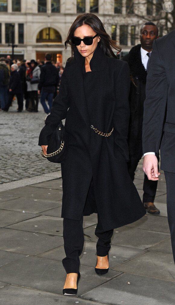 Victoria Beckham a assisté à la messe commérative en l'honneur du professeur Louise Wilson, à la cathédrale Saint-Paul. Londres, le 20 février 2015.