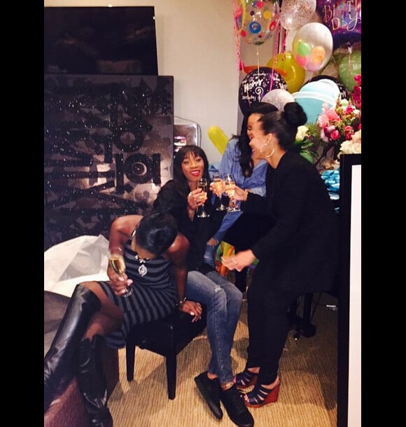 Rihanna célèbre ses 27 ans, le 20 février 2015 : ici avec ses meilleures amies Melissa Forde, Alex Sonita et Leelee Boo