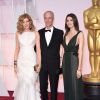 Rene Russo et Dan Gilroy avec leur fille Rose - 87e cérémonie des Oscars à Hollywood, le 22 février 2015.