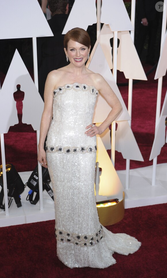 Julianne Moore (en Chanel) - 87ème cérémonie des Oscars à Hollywood, le 22 février 2015.