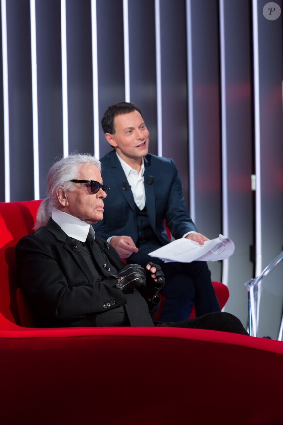 Exclusif - Enregistrement de l'émission "Le Divan" présentée par Marc-Olivier Fogiel avec Karl Lagarfeld en invité à Paris le 20 février 2015. L'émission sera diffusée le mardi 24 février sur France 3.  Exclusive - For Germany call for price - Karl Lagerfeld on the taping of the TV show "Le Divan" with Marc-Olivier Fogiel in Paris, France on february 20, 2015.20/02/2015 - Paris