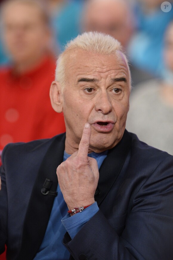 Michel Fugain - Enregistrement de l'émission Vivement Dimanche à Paris le 25 février 2015. L'émission sera diffusée le 3 mars sur France 2. Invité principal Michel Fugain.