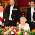  La reine Elizabeth II offrait le 3 mars 2015 un dîner d'Etat en l'honneur du président du Mexique Enrique Peña Nieto et son épouse Angelica Rivera à Buckingham Palace, lors de leur visite officielle en Grande-Bretagne. 