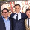 Vince Vaughn, Jon Favreau, James Marsden - Vince Vaughn laisse ses empreintes dans le ciment hollywoodien au TCL Chinese Theater à Hollywood, le 4 mars 2015