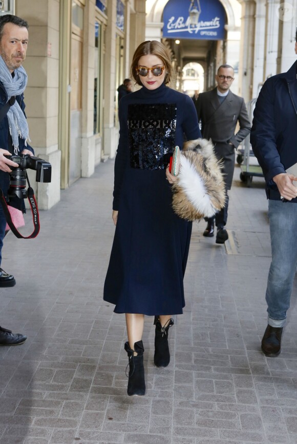 Olivia Palermo arrive à l'hôtel Westin pour assister au Roland Mouret automne-hiver 2015-2016. Paris, le 5 mars 2015.