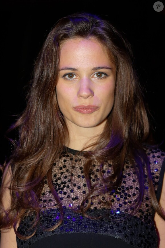 Lucie Lucas (série "Clem") - People en front row au défilé de mode "Fatima Lopes", collection prêt-à-porter automne-hiver 2015/2016 à la Tour Eiffel, à Paris. Le 7 mars 2015