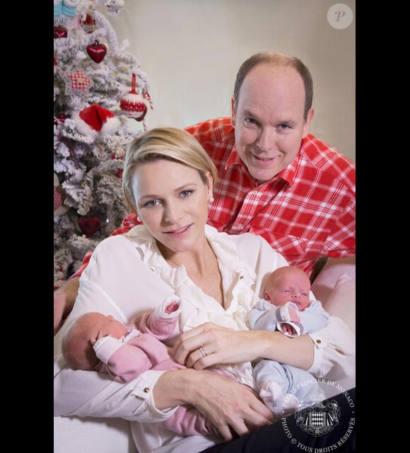 Le prince Albert II et la princesse Charlene de Monaco ont dû quitter provisoirement le palais princier, avec les jumeaux Jacques et Gabriella, le temps d'importants travaux de rénovation, en 2015. Ils espèrent pouvoir revenir chez eux pour Pâques.