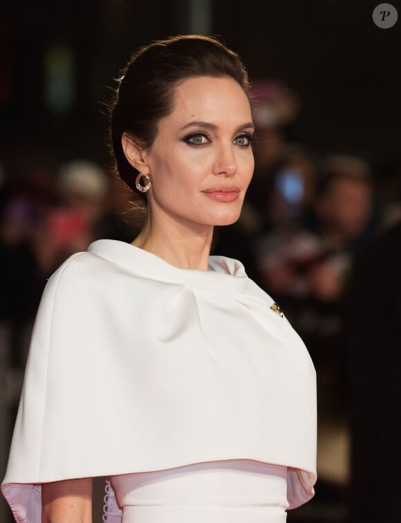Angelina Jolie lors de l'avant-première de son film "Invincible" (Unbroken) à Londres, le 25 novembre 2014