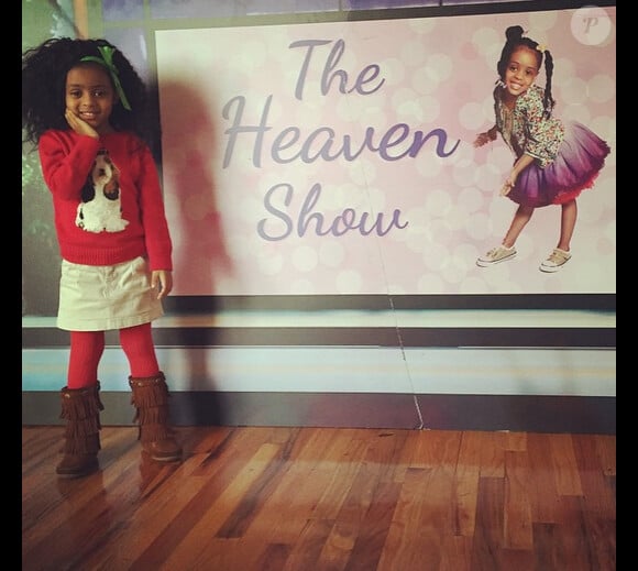 Heaven King s'amuse à danser comme Beyoncé Knowles, sur Instagram le 18 décembre 2014