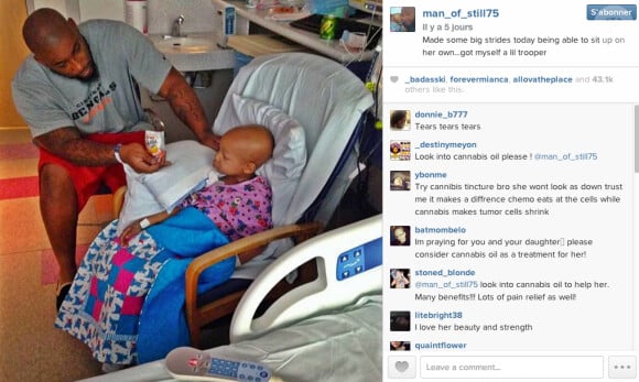 Le footballeur américain Devon Still à l'hôpital avec sa fille Leah (4 ans), atteinte d'un cancer - septembre 2014