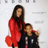 Ludivine Sagna et son fils Elias lors de la soirée Diamond Night by Divinescence Vendôme lors du Paris Art Fair au Grand Palais à Paris, le 26 mars 2015