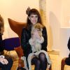 Frédérique Bel et son chien Joca lors de la soirée Diamond Night by Divinescence Vendôme lors du Paris Art Fair au Grand Palais à Paris, le 26 mars 2015
