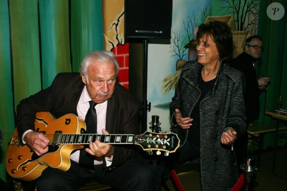 Linda de Suza et Marcel Campion à la soirée d'ouverture de la Foire du Trône, organisée au profit du Secours populaire à Paris le 27 mars 2015.