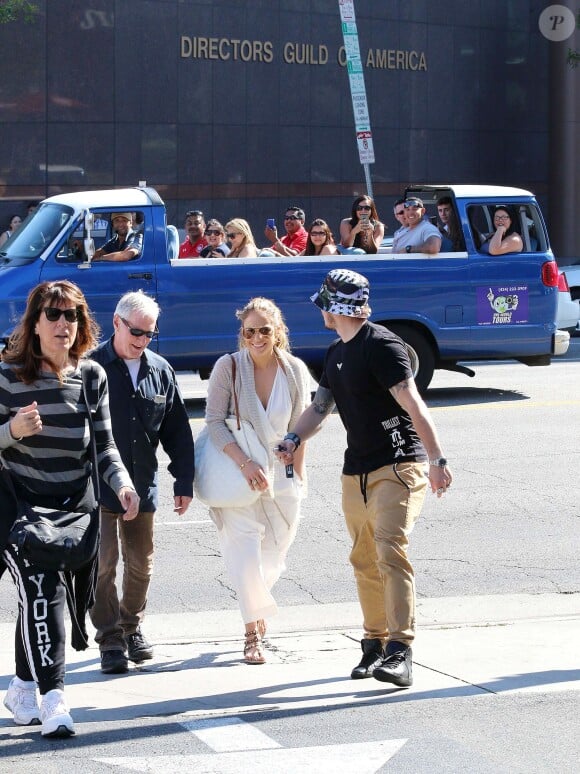 Jennifer Lopez et Casper Smart vont déjeuner ensemble au Griddle Cafe de Los Angeles, le 29 mars 2015
