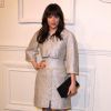 Dakota Johnson - Photocall lors de la présentation de la collection Chanel Paris-Salzburg 2014/2015 en l'honneur des Métiers d'Arts à New York, le 31 mars 2015.