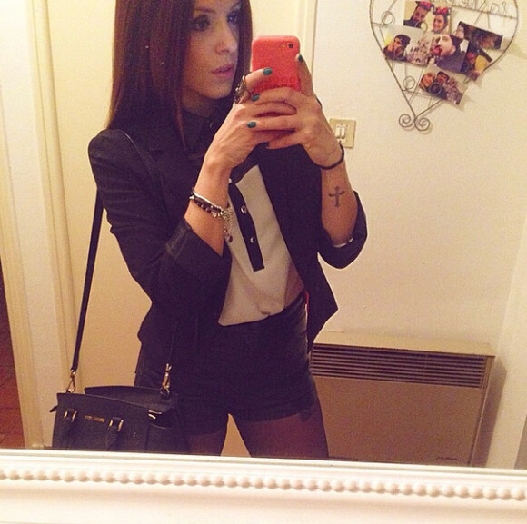 Alexia (Secret Story 7) poste régulièrement des selfies d'elle sur les réseaux sociaux. Mars 2015.