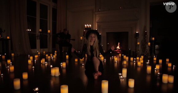 Le 10 février 2015, Avril Lavigne a dévoilé le nouveau clip vidéo de sa chanson Give You What You Like. Le single figure sur la bande-annonce du film Babysitter's Black Book qui sera diffusé sur la chaîne Lifetime le 21 février prochain.