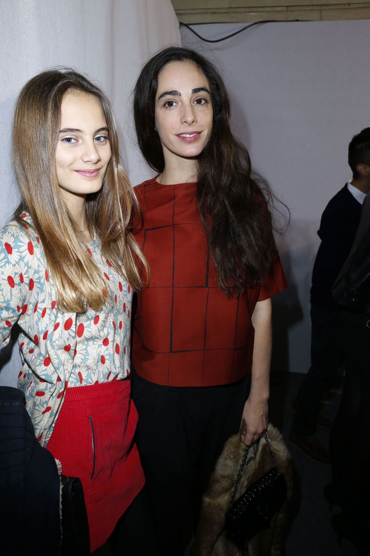 photo-violette-d-urso-et-clotilde-d-urso-people-au-defile