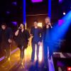 Début de la soirée avec medley - Premier live de The Voice 4 sur TF1. Samedi 4 avril 2015.