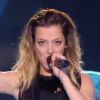 Camille Lellouche - Premier live de The Voice 4 sur TF1. Samedi 4 avril 2015.