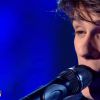 Lilian chante Les mots bleus de Christophe - Premier live de The Voice 4 sur TF1, le 4 avril 2014.