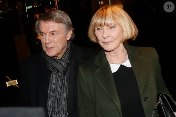 Salvatore Adamo et sa femme Nicole - Photocall à l'occasion de la présentation du nouveau spectacle du Lido "Paris Merveilles" à Paris, le 8 avril 2015.