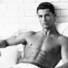 Cristiano Ronaldo (Real Madrid) pose pour sa nouvelle ligne de sous-vêtements CR7 en micro-fibres le 9 avril 2015. 