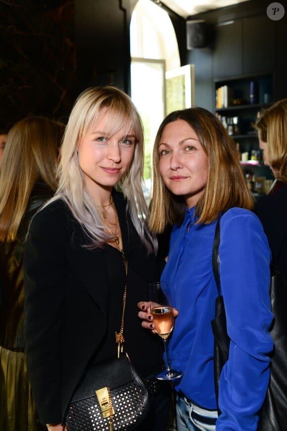 Exclusif - Anne-Sophie Mignaux, Delphine Manivet - Déjeuner de "Blondes" au restaurant Victoria 1836 à Paris, le 14 avril 2015