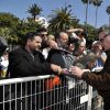 L'acteur et producteur américain Ray Liotta et l'acteur américain Bill Paxton lors du photocall de la série "Texas Rising" dans le cadre du MIPTV 2015 à Cannes le 13 avril 2015 qui se déroule au Palais des Festivals du 13 au 16 mai. 