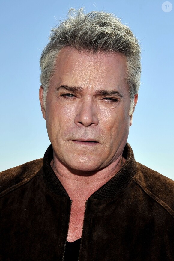 L'acteur et producteur américain Ray Liotta lors du photocall de la série "Texas Rising" dans le cadre du MIPTV 2015 à Cannes le 13 avril 2015 qui se déroule au Palais des Festivals du 13 au 16 mai. 