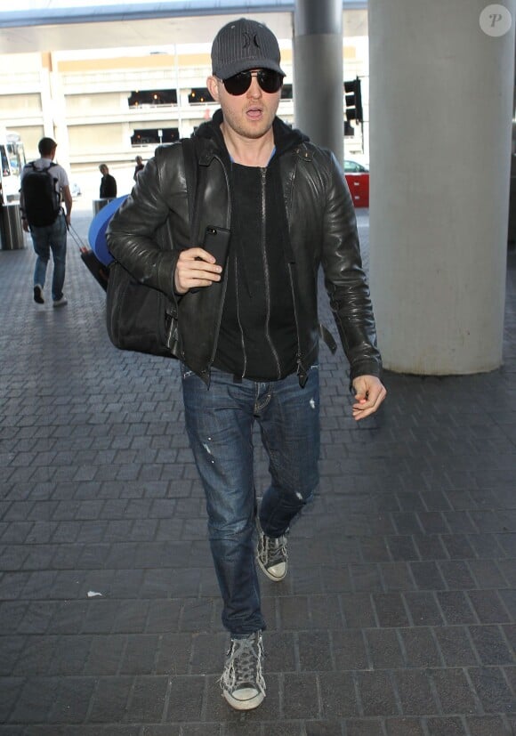 Michael Bublé prend l'avion à Los Angeles le 19 février 2014