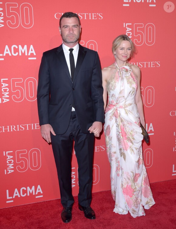 Liev Schreiber et Naomi Watts  au 50ème gala d'anniversaire du LACMA à Los Angeles, le 18 avril 2015
