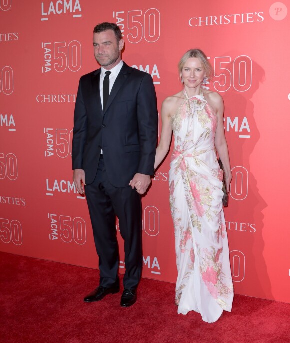 Liev Schreiber et Naomi Watts  au 50ème gala d'anniversaire du LACMA à Los Angeles, le 18 avril 2015